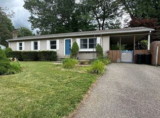 31 Lavender Ln, Springfield, MA 01129