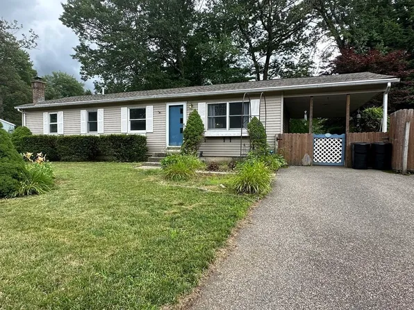 31 Lavender Ln, Springfield, MA 01129