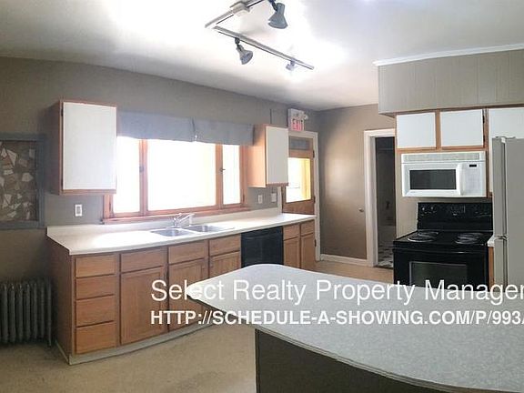 3rd image of 333 W Crescent St #01