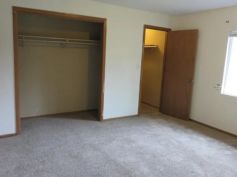 1328 Woodstock Ave #1328 — Photo 4