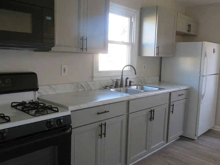 147 Witten St — Photo 8