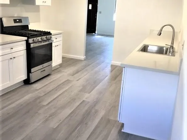 1323 N Azusa Ave, Azusa, CA 91702