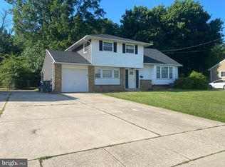 22 Fairmount Dr, Glassboro, NJ 08028