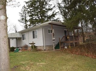 3443 Easton Rd, Barberton, OH 44203