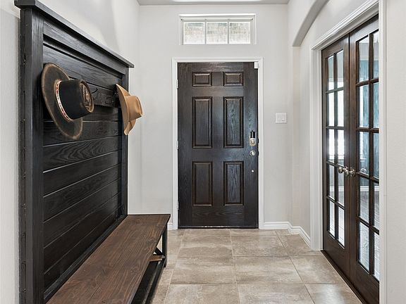 4th image of 9012 Conroe Dr