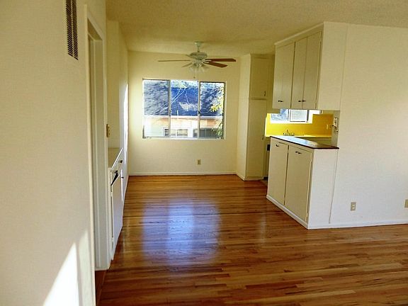 2nd image of 3114 Scotland St APT 1