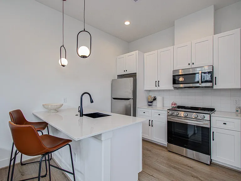 203 Danna Ln #D — Photo 9