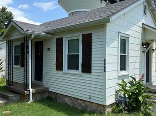 1720 Johnson Dr, Bowling Green, KY 42101