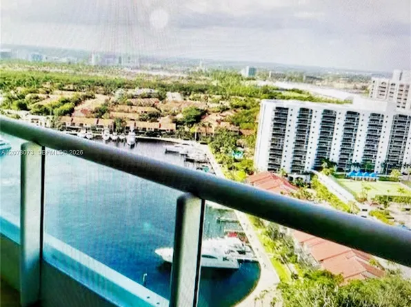21055 Yacht Club Dr, Aventura, FL