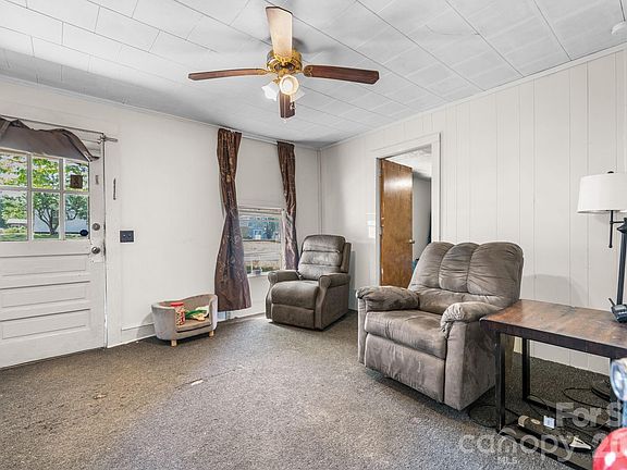 3rd image of 3706 2nd Ave NW