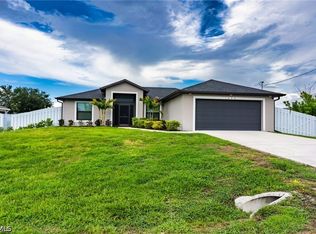 1028 Champion Ave, Lehigh Acres, FL 33971