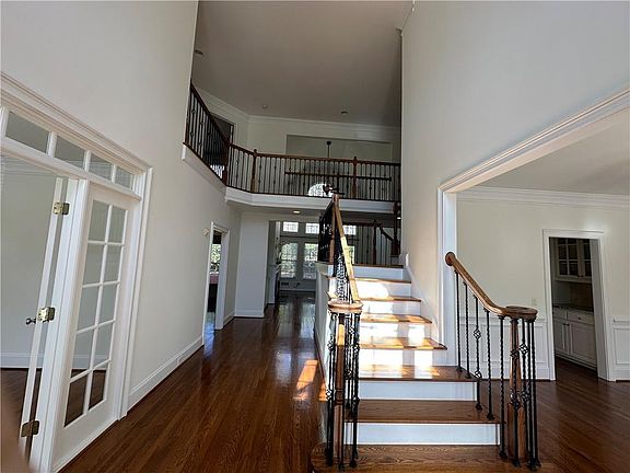 3rd image of 11025 Bracebridge Rd