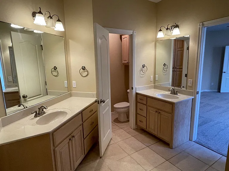 11311 NW 121st Pl — Photo 10
