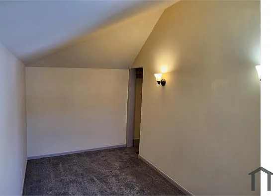 1 bed, 650 sqft, $1,050 — Photo 4