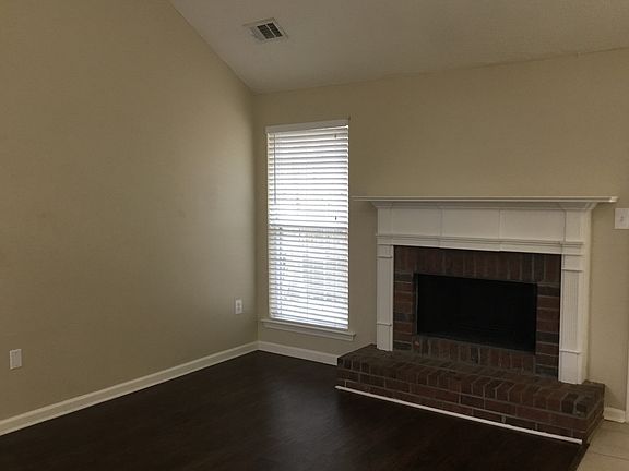 4th image of 162 Park View Rd