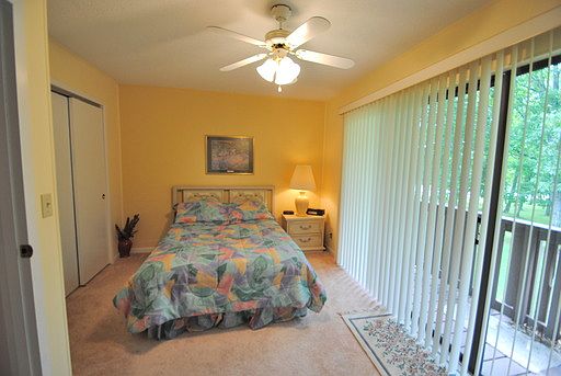 5th image of 43 Wilshire Heights Dr