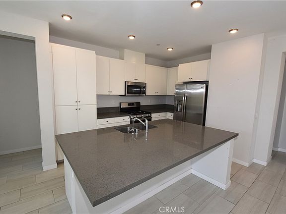 4th image of 32024 Merano St