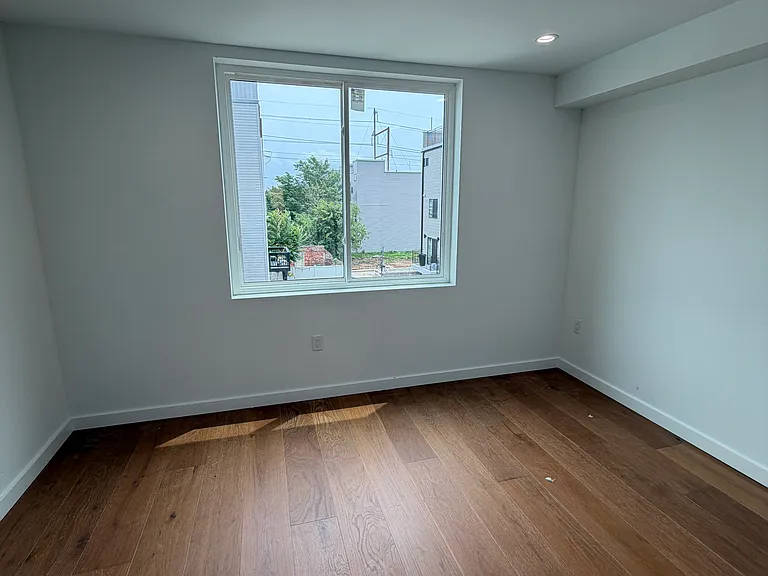 1209 S 26th St — Photo 29