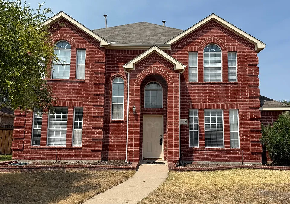 1433 Winterwood Dr