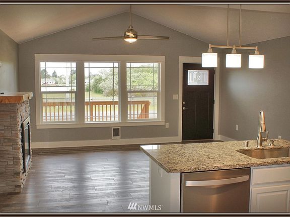 5th image of 1097 Fairwood Drive