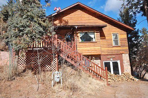 Serene Mountain Setting