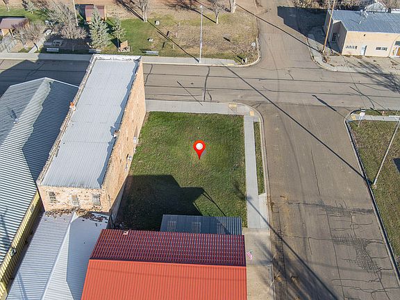 4th image of 122 E South Ave