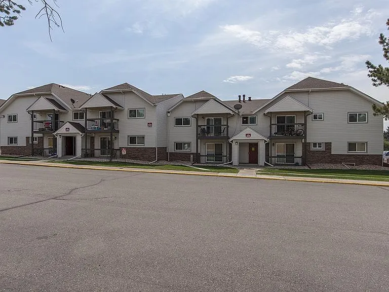 The Harrison Apartments — Photo 20