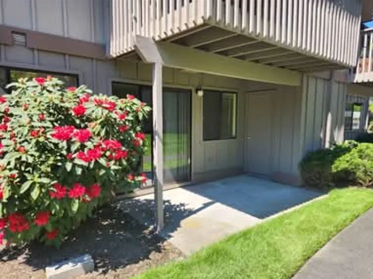 PARKHURST APARTMENTS — Photo 15