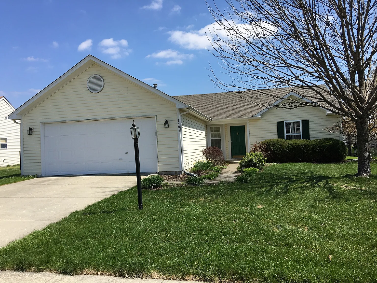 1493 Harrison Dr photo 1