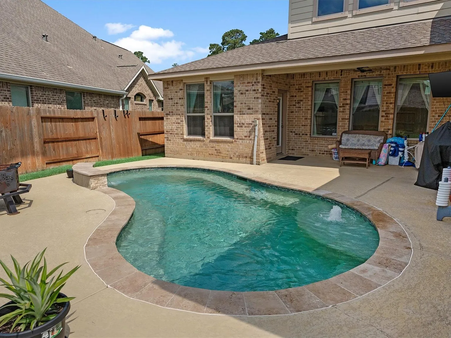 4 bed, 3.5 bath, 3378 sqft, $3,600 — Photo 2