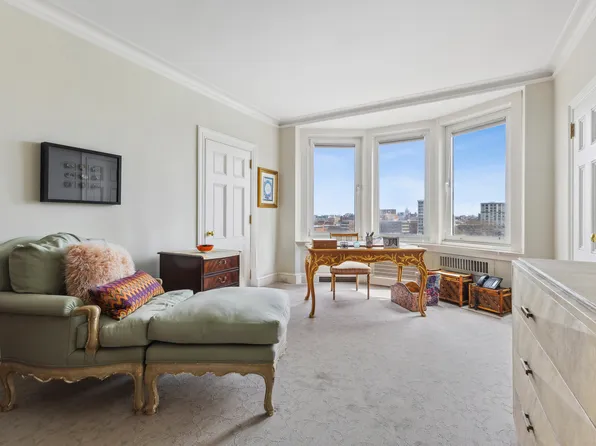 1 East End Avenue image 9 of 9