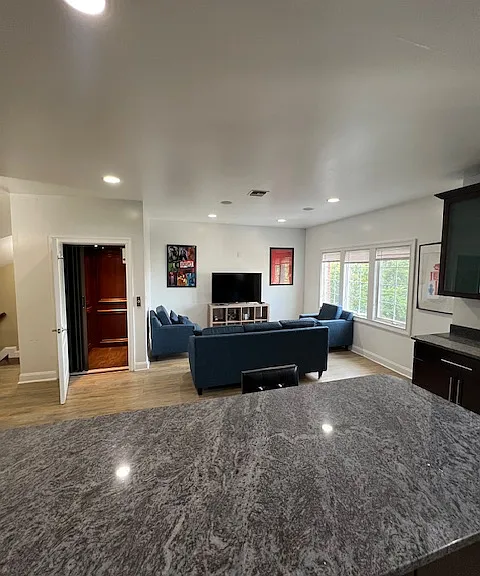 9033 Wall St #1 — Photo 22