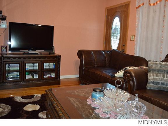 2nd image of 1516 Conkling Ave
