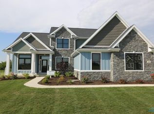8741 Treviso Cir, Monclova, OH 43542