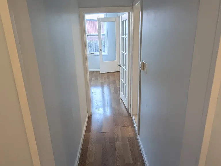 23 Bedford St — Photo 27