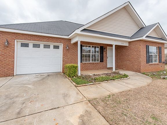 3rd image of 128 Cedarland Dr