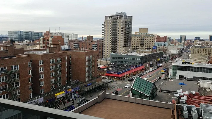 Sold by Chase Global Realty Corp | media 15