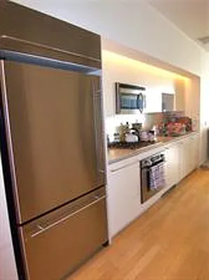 Rented by Corcoran | media 32