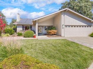 8862 Oak Trail Pl, Santa Rosa, CA 95409