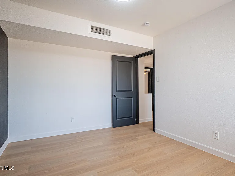 204 Balboa Rd — Photo 13