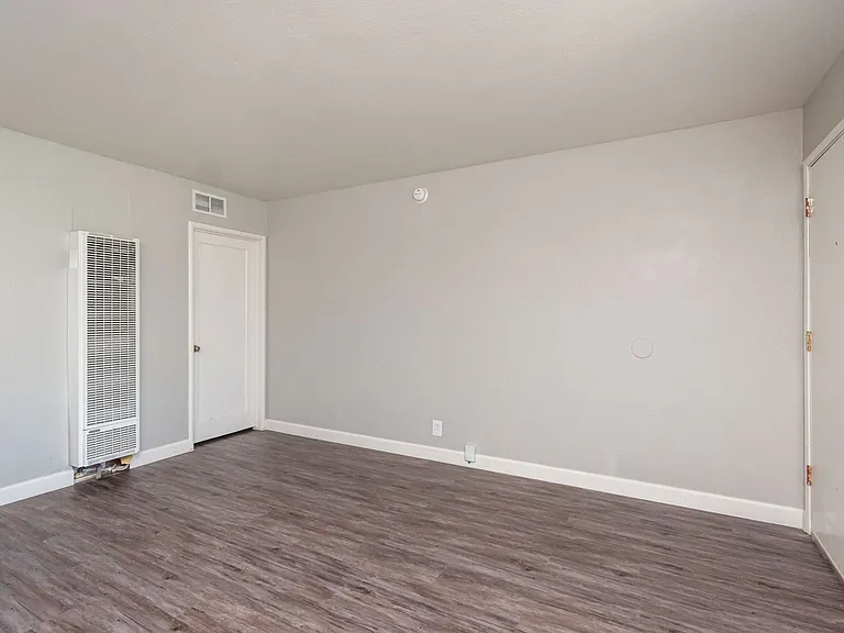 Affordable Living in the Heart of Sacramento! — Photo 26