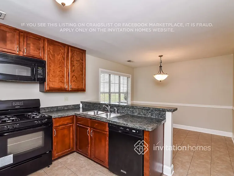 2271 Bankston Cir — Photo 9