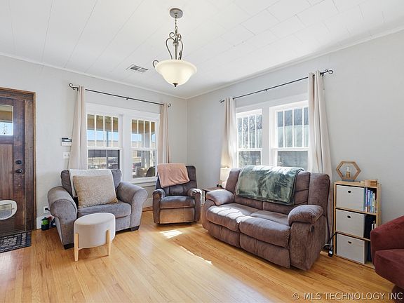 5th image of 316 N Roosevelt Ave