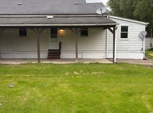 2385 W River Rd #B, Newton Falls, OH 44444