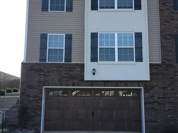 160 Vineland Parkway Dr, Vine Grove, KY 40175