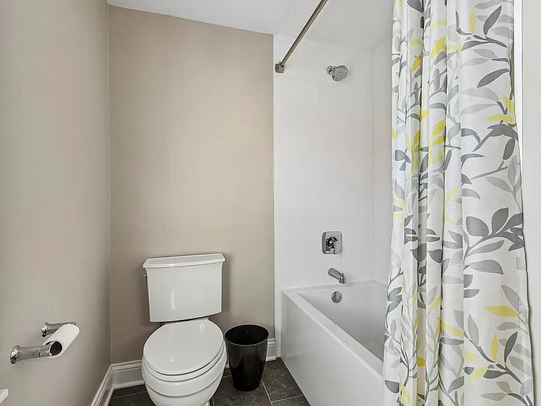 509 Ticonderoga Ln — Photo 43