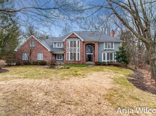 7944 Whitburn Dr SE, Ada, MI 49301