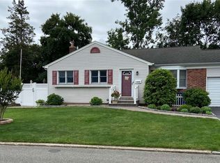 1278 Pulaski Rd, East Northport, NY 11731