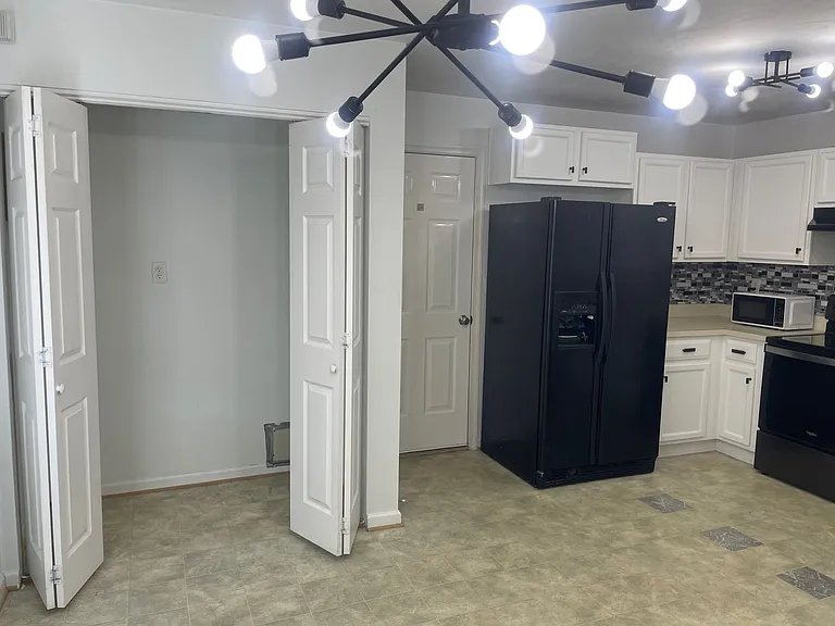 4781 Cullen Rd — Photo 12