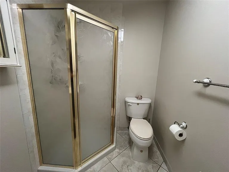 3177 Clifford St — Photo 26